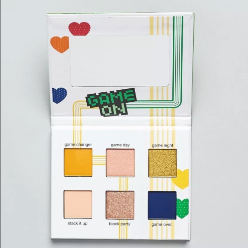 Vintage Tetris x Ipsy Game On palette NWT